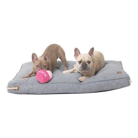 INDIE & SCOUT PET PILLOW CHARCOAL MED