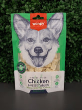 Load image into Gallery viewer, WANPY FREEZE DRIED CHICKEN &amp; VEGE DOG TREATS 40GM
